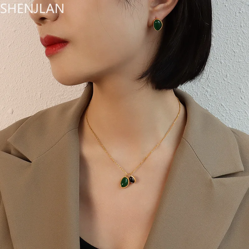 

Hot Sell Stainless Steel Jewelry Sets Gold Plated Agate Pendant Chain Choker Vintage Necklace & Earrings Sets for Women Lady