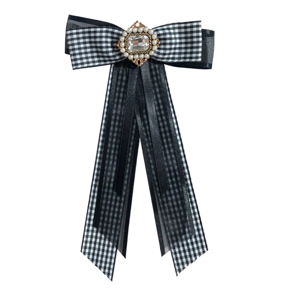 

Retro Fabaic Pearl Bow Tie Brooches for Women Ribbon Lace Bowknot Lapel Pins Female Shirt Suit Corsage Wedding Party Accessories
