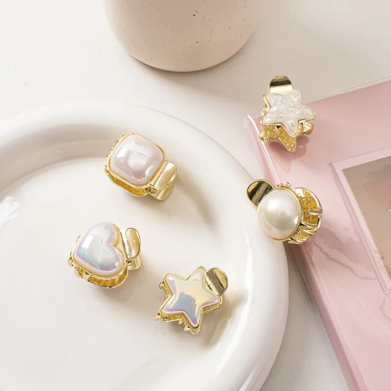 

Mini Hair Claw Metal Simple Wild Geometric Hair Claw for Women Girls Hair Grip Temperament Hairpin Hair Accessories