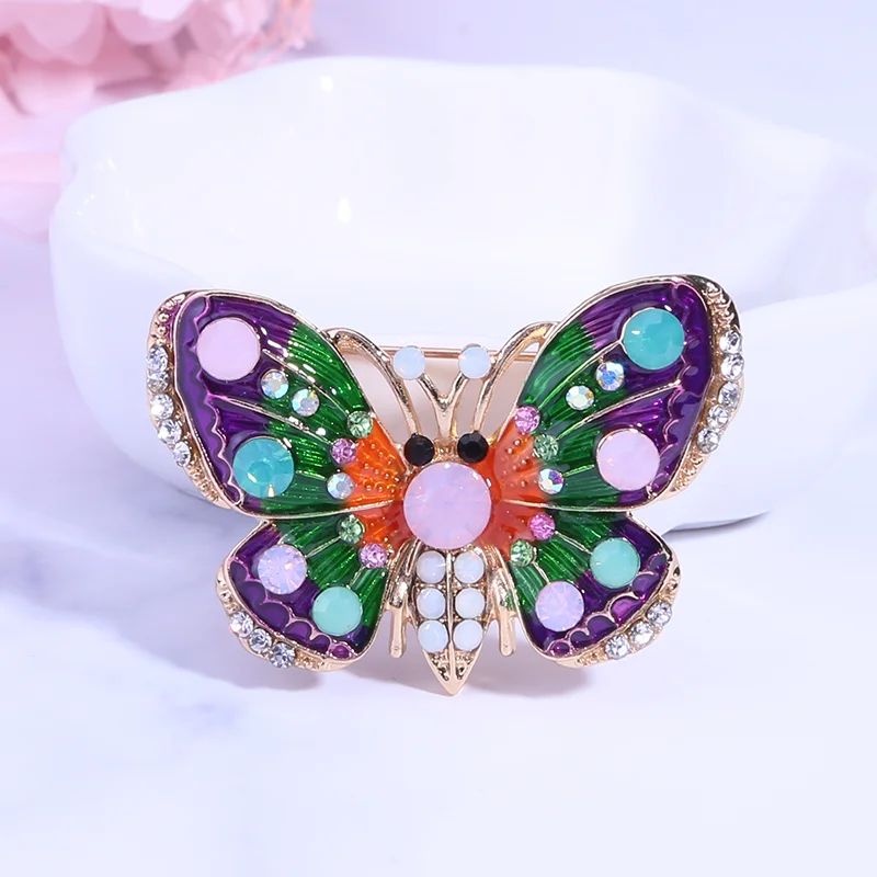 

Beadsland Alloy Inlaid Rhinestone Brooch Butterfly Modeling Fashionable High-end Clothing Accessories Pin Woman Gift MM-184