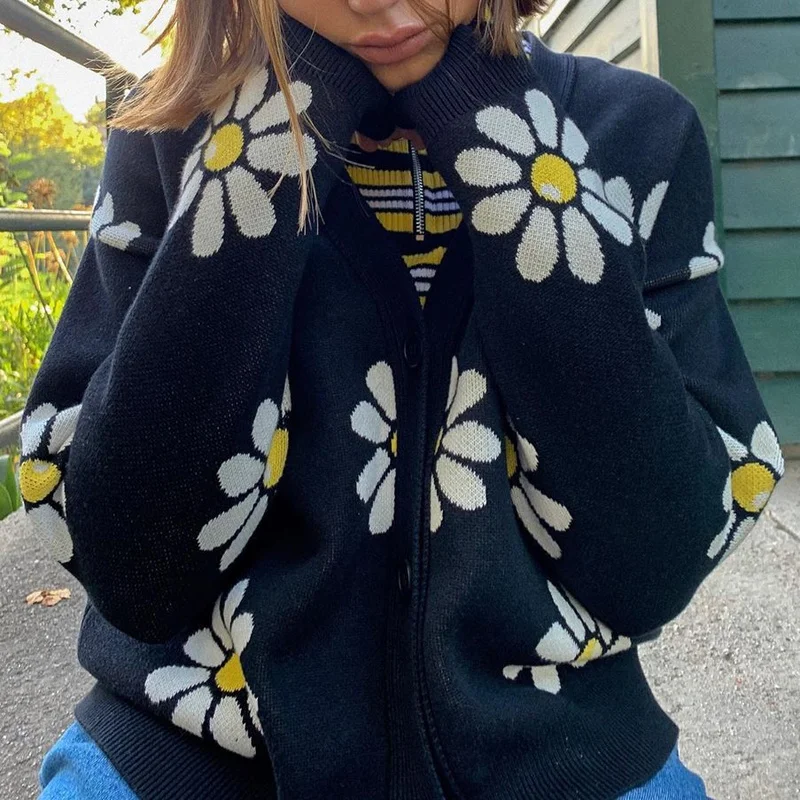 

Women Vintage V Neck Loose Flower Knit Cardigans Sweater Elegant Sweater Coat 2021 Y2k Autumn Winter Female Casual Thick Clothes