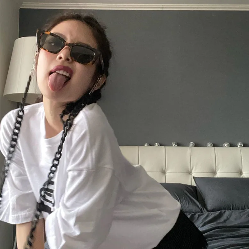 

1PCs New Women Rectangle Vintage Sunglasses Brand Designer Retro Points Sun Glasses Female Lady Eyeglass Cat Eye Fishing eyewear