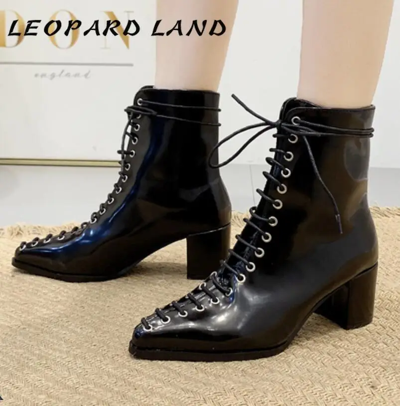 Леопардовые женские ботинки с острым носком на шнуровке из искусственной кожи