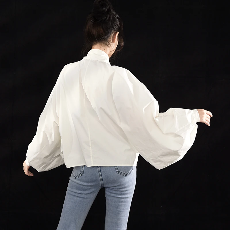 

[EAM] Women White Big Size Short Blouse New Lapel Long Lantern Sleeve Loose Fit Shirt Fashion Tide Spring Autumn 2021 JH36200
