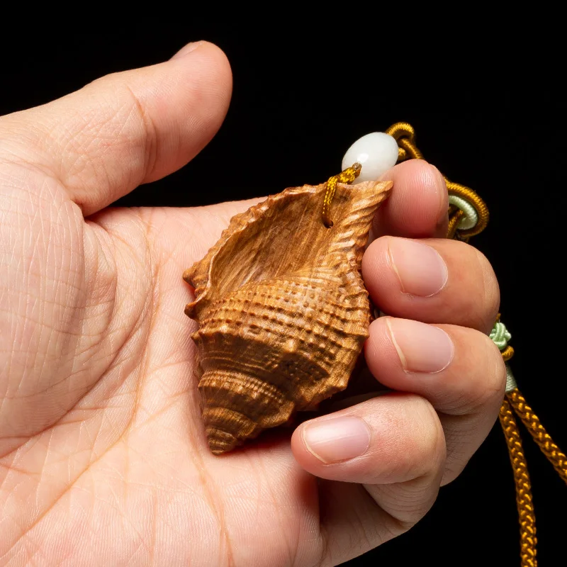 

Sandalwood Chinese Style Wooden Carvings Hanging Pieces Household Decoration Feng Shui Crafts Solid Wood Conch Lucky Pendant