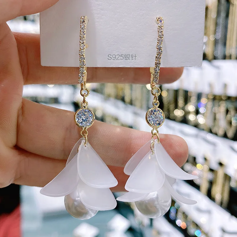 

Fashion Jewelry 925 Silver AAA + Zircon Petal Freshwater Pearl Earrings Womans Girl French Pendants Earrings