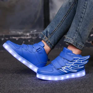 Кроссовки 7ipupas с подсветкой, зарядка через USB, 25-35 цветов