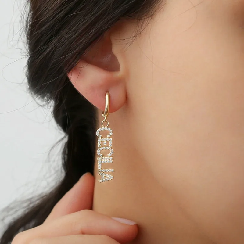 

Personalized Name Earrings Zircon Custom Letters Pave Crystal Hanging Dangle Stud Earring Trend New Jewelry Gift For Women
