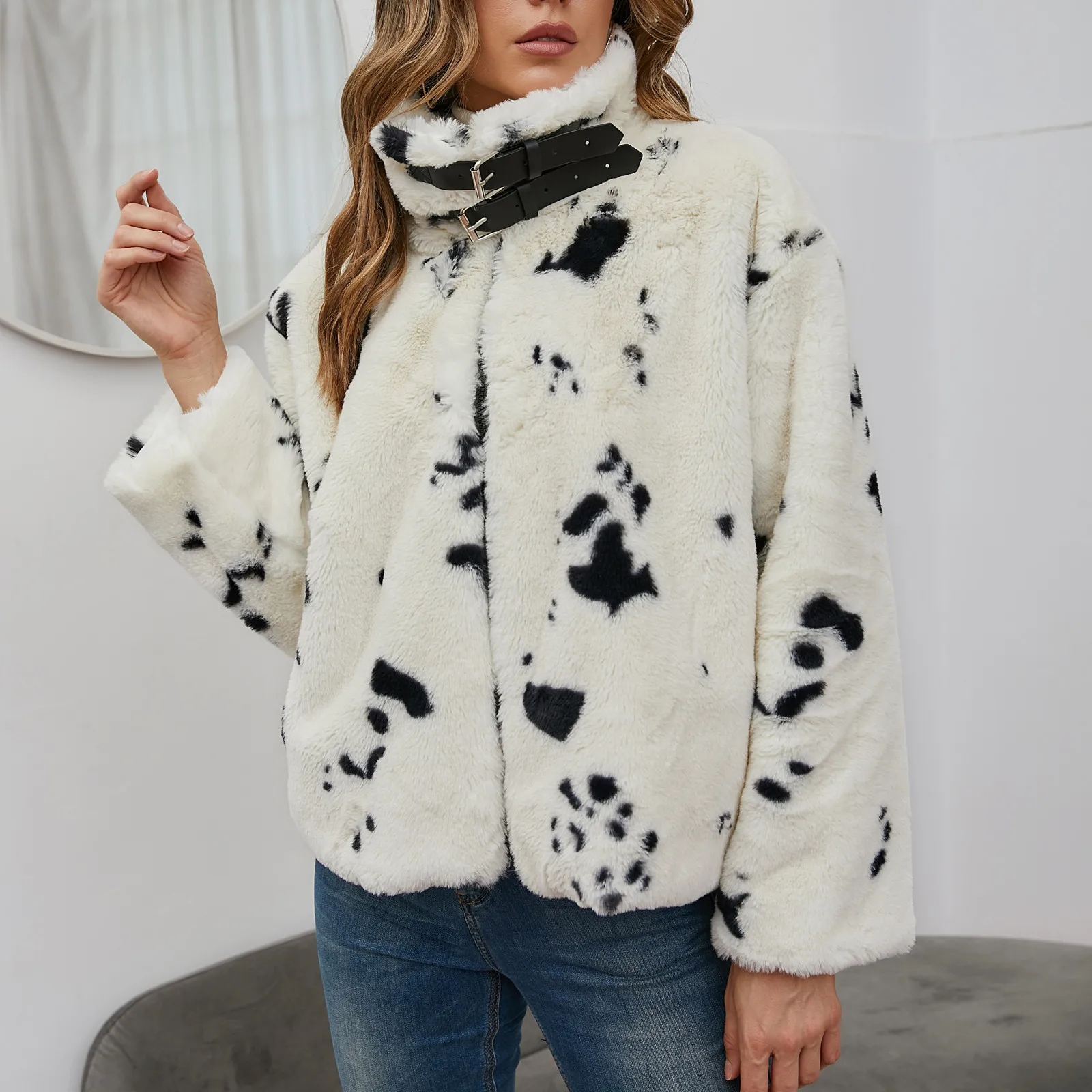 

2021 Winter Faux Fur Coat High Quality Warmer Plush Jacket Coat Outwear Womens Long Sleeve Loose Leopard Print Waistcoat