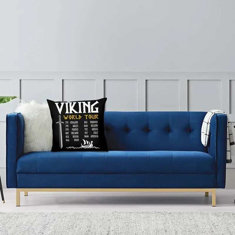 Квадратная наволочка для подушки Viking World Tour декоративная с мечом дивана