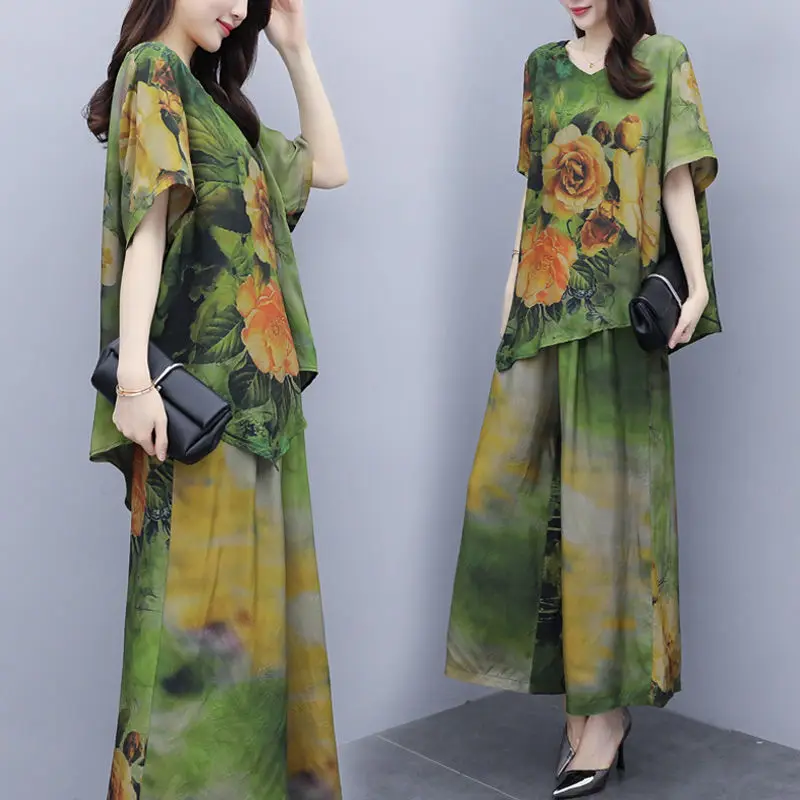 Костюм женский из двух предметов зеленый костюм вискозы с принтом топ круглым