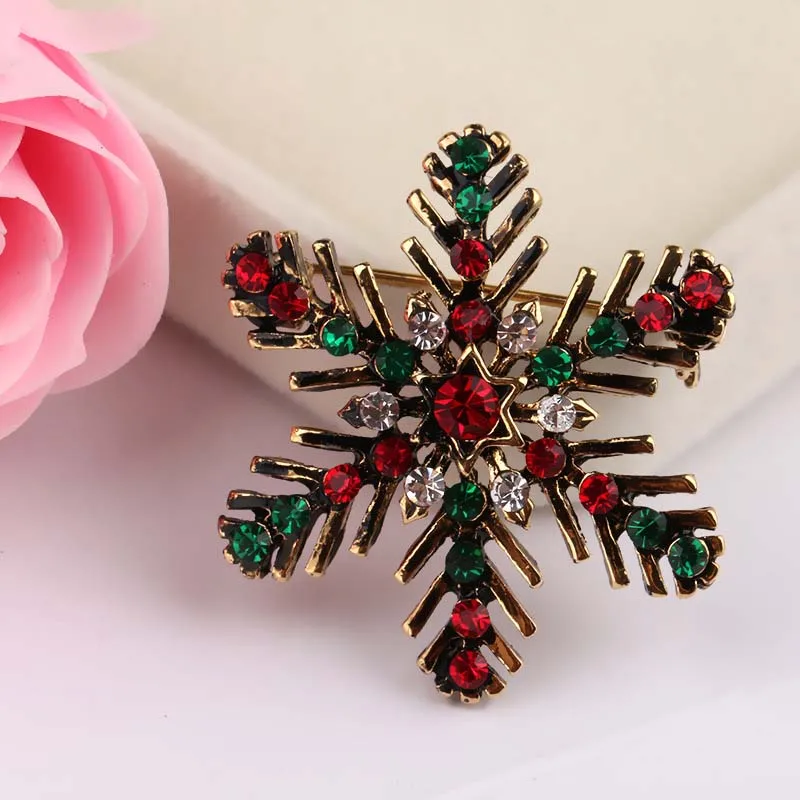 

Vintage Merry Christmas Snowflake Beautiful Brooches For Women Men Crystal Rhinestone Metal Pins Fashion Luxury Jewelry Xmas Gif