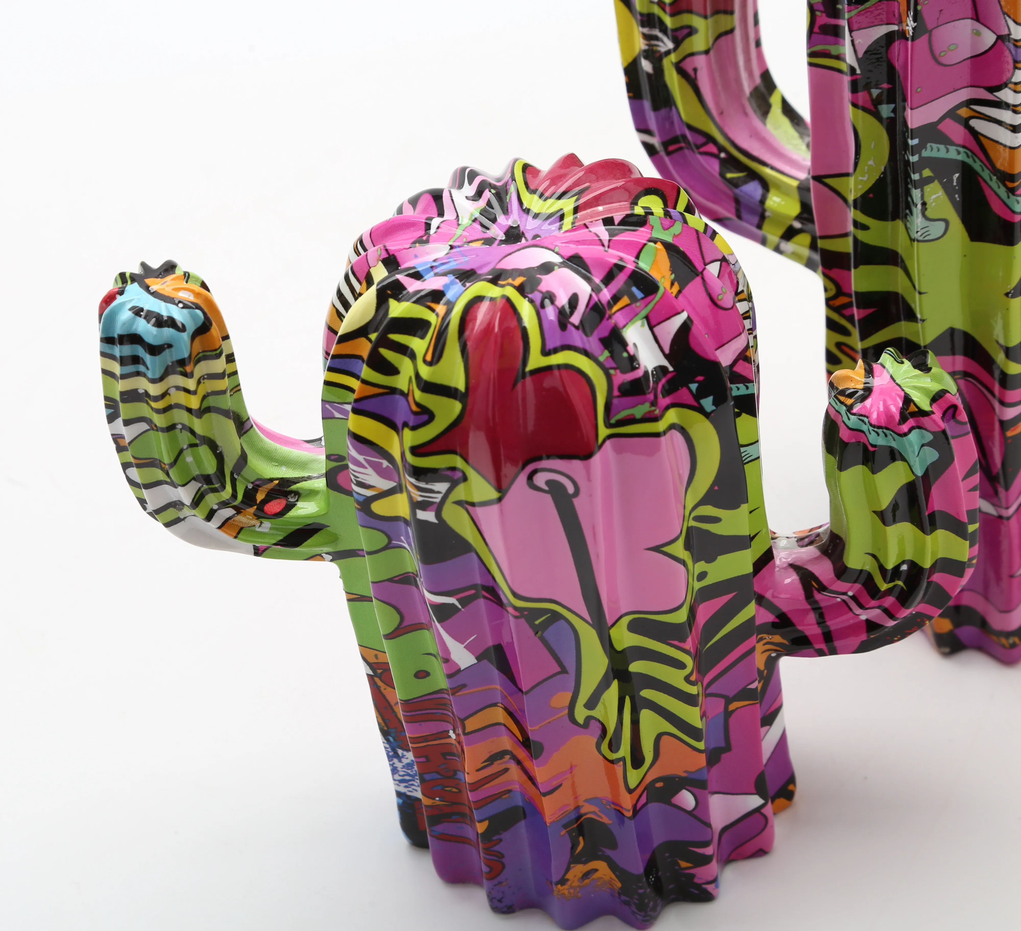 

Painted Art Graffiti Cactus Creative Home Room Color Decorations Entrance Wine Cabinet Office Ornaments Resin Crafts