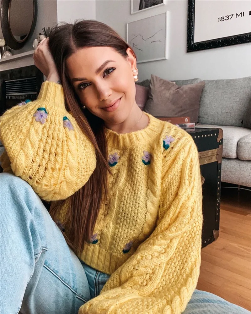 Женский трикотажный свитер с круглым вырезом длинным рукавом-фонариком | Женская