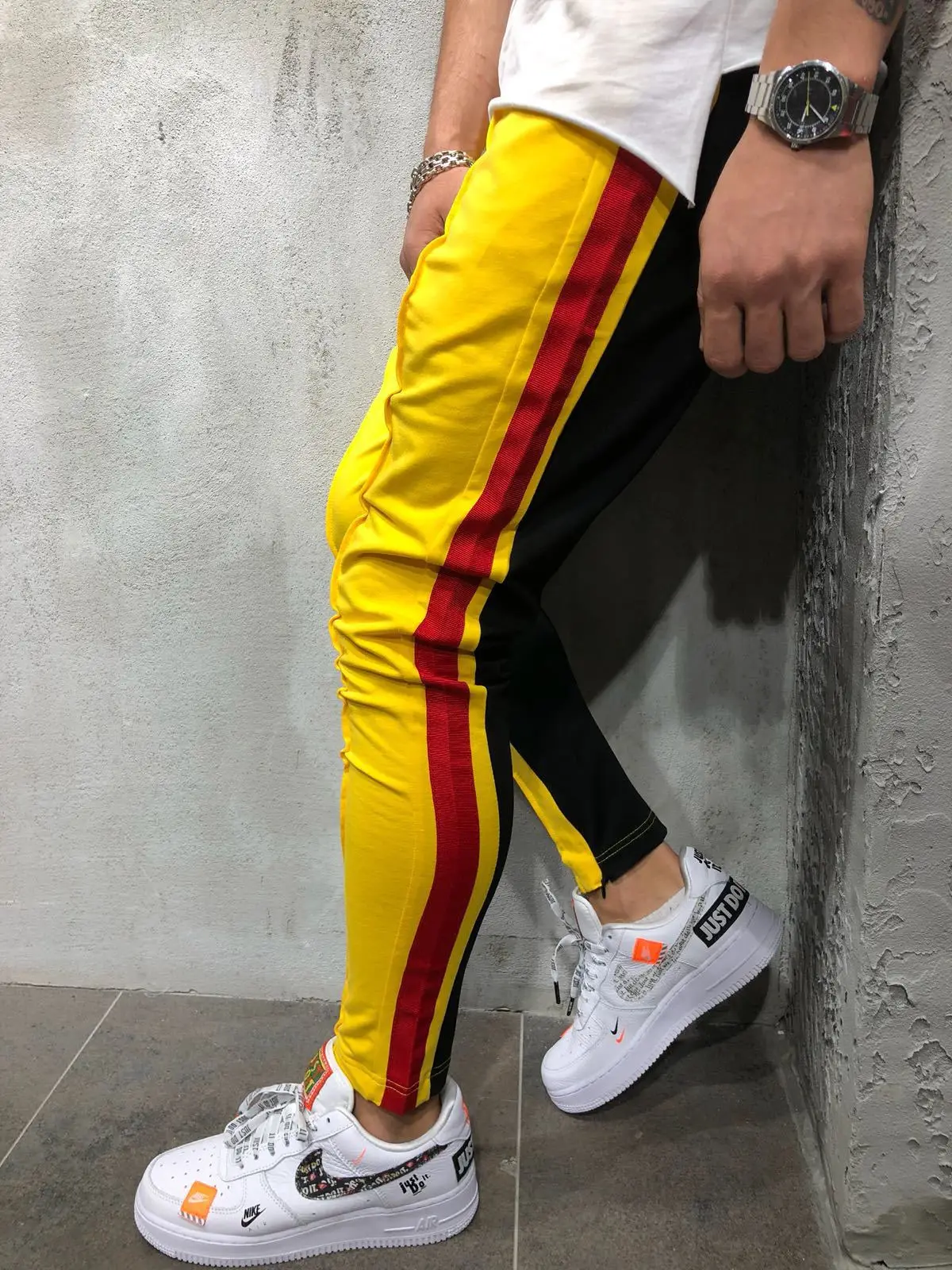 

New Spring Autumn Men Slim Fit Trousers Hip Hop Tracksuit Male Fashion Stripe Skinny Joggers Long Sweatpants