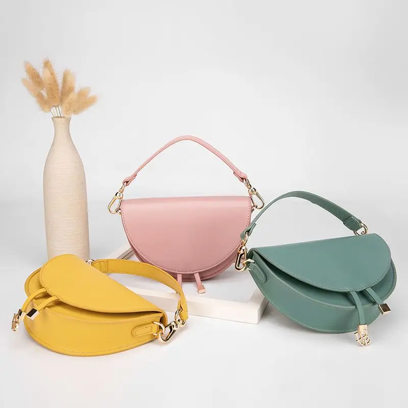 

2021 Summer Fashion Women's Bag Tide Semicircle Saddle-shaped Shoulder Messenger Bag Casual and Versatile Style Simple Travel