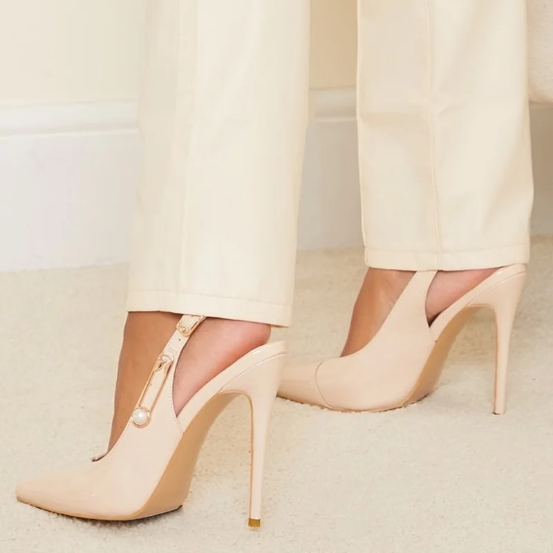 Босоножки женские на высоком каблуке модные пикантные сандалии-гладиаторы