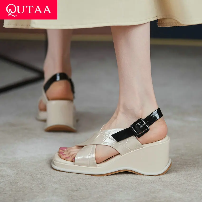 QUTAA/2021 г. Летние разноцветные женские туфли-лодочки из натуральной кожи Босоножки
