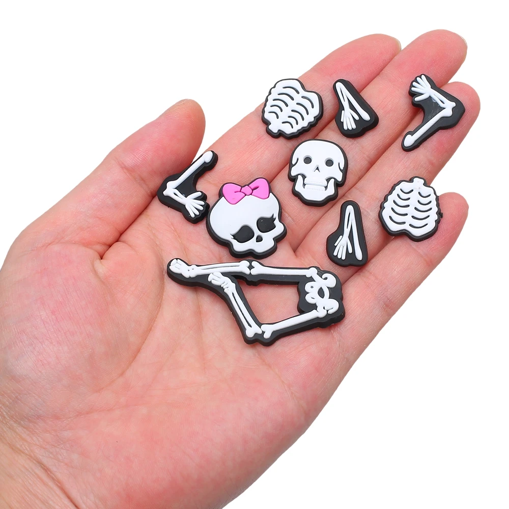 

Hot Sale 5Pcs/Set Shoe Charms Shoe Accessories Shoe Decoration for amulet Croc JIBZ/PVC Wristbands kids Party Xmas Gift