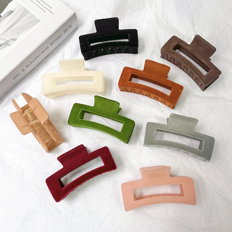 

Simple Style Hair Claw Clips Women Girls Fashion Solid Plush Hairpins Crab Barrette Hair Clamps Headwear Hair Accessories Gifts