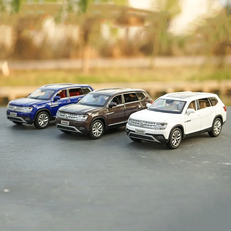

1/32 VW Tuang teramont Sound and Light Alloy Pull Back Car Model Alloy Casting Car Model Collection Holiday Gift Children Toy
