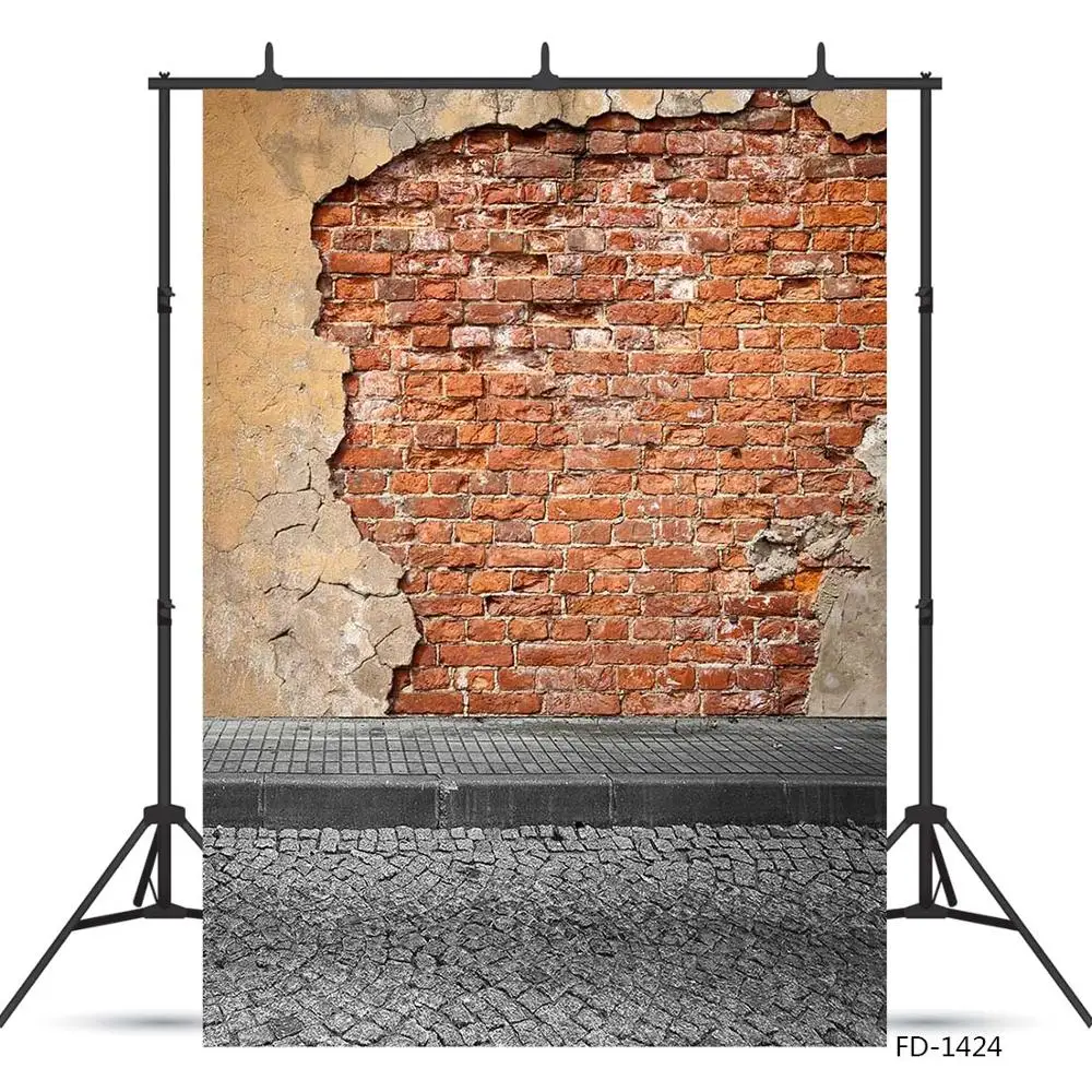 Гранж старая кирпичная стена темный пол декорация детский душ Детский портрет