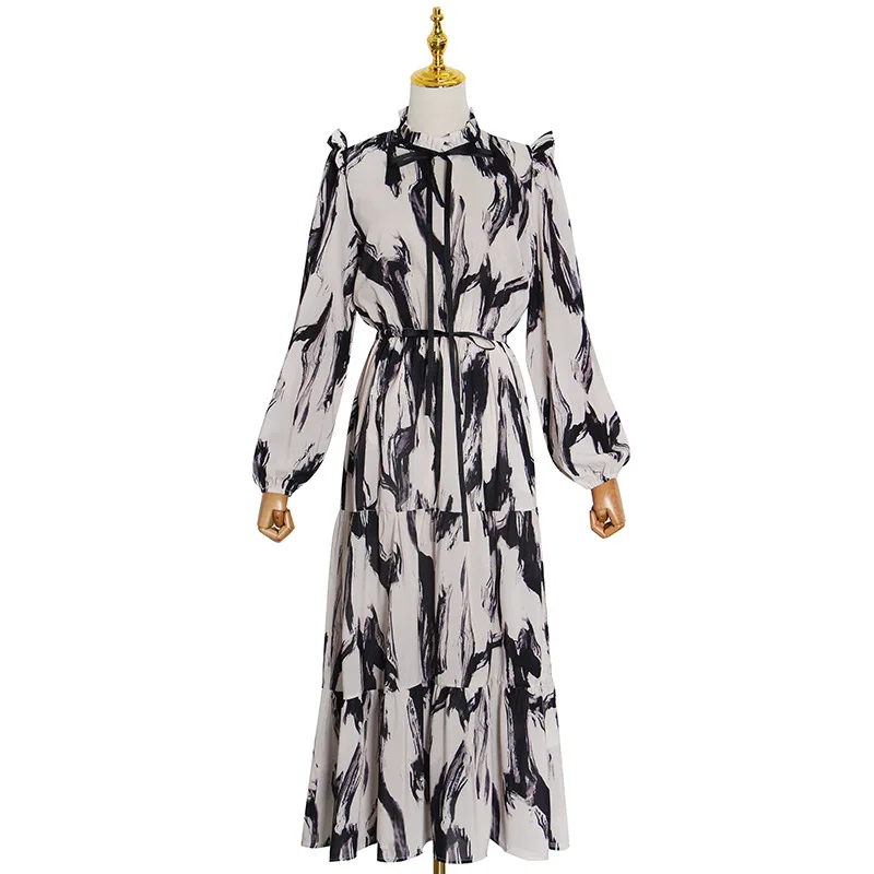 

Vogue of new fund of 2021 autumn temperament elegant round collar ink printing skirt layers of falbala long dress is female