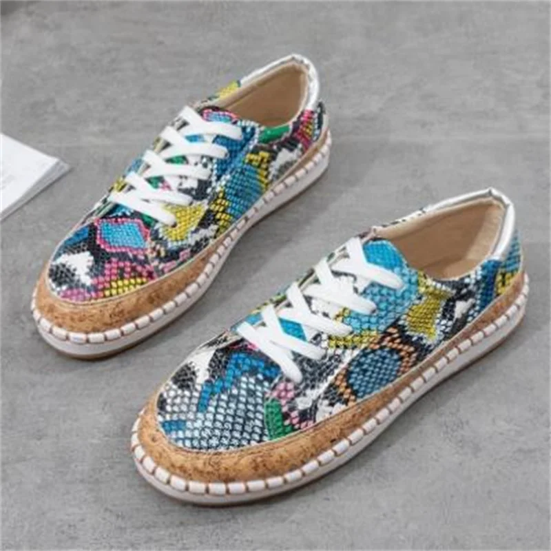 

2021 Spring Fashion Ophiolite Printing Women's Shoes Platform Thick Heel Shoe Woman Genuine Leather Flats Ladies Loafers