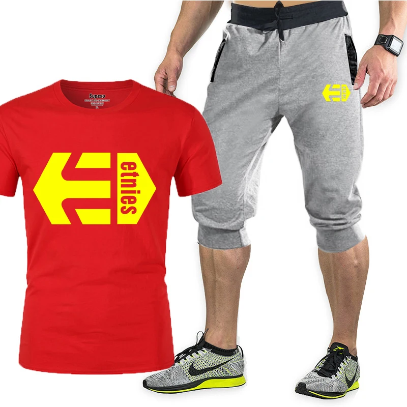 

Men's casual new sportswear summer men's suit two-piece T-shirt + shorts track and field sports suit