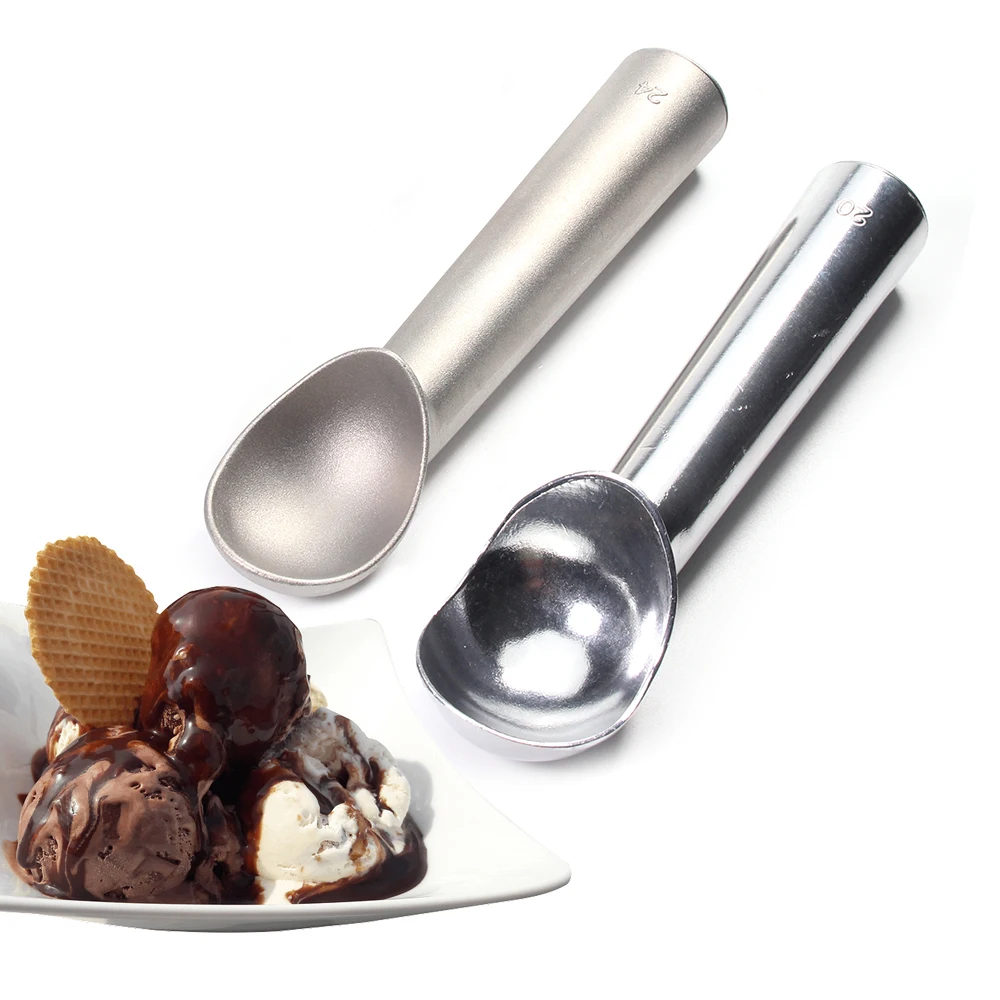 Совок для мороженого с алюминиевым дизайном легко снимается антипригарный