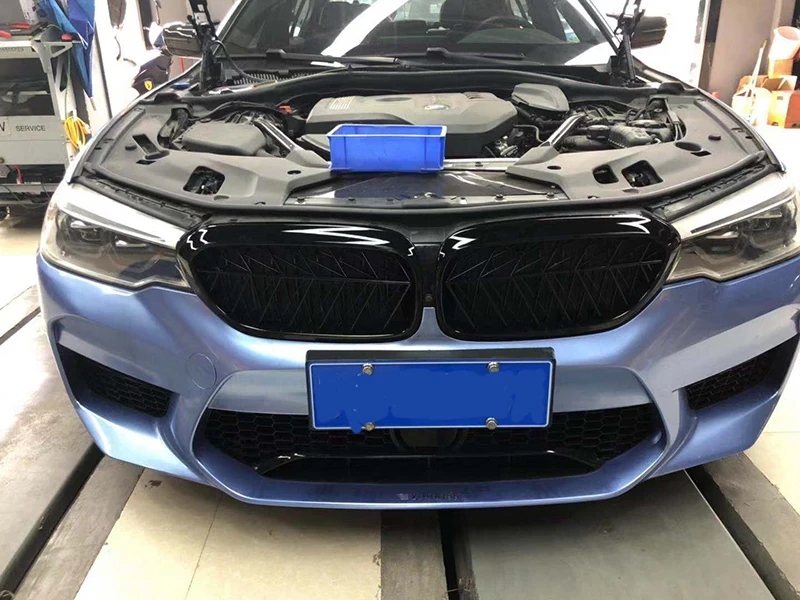 Решетка переднего бампера для BMW 5 серии G30 G31 G38 530i 540i 2017 2018 ABS серебристо черная