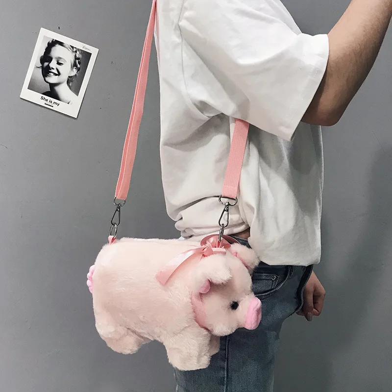 

Korean women pink pig plush bag female new ins cute piggy shoulder bag girl student messenger bag