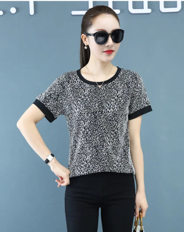 

2021 new leopard round neck versatile T-shirt loose and thin summer fashion casual top