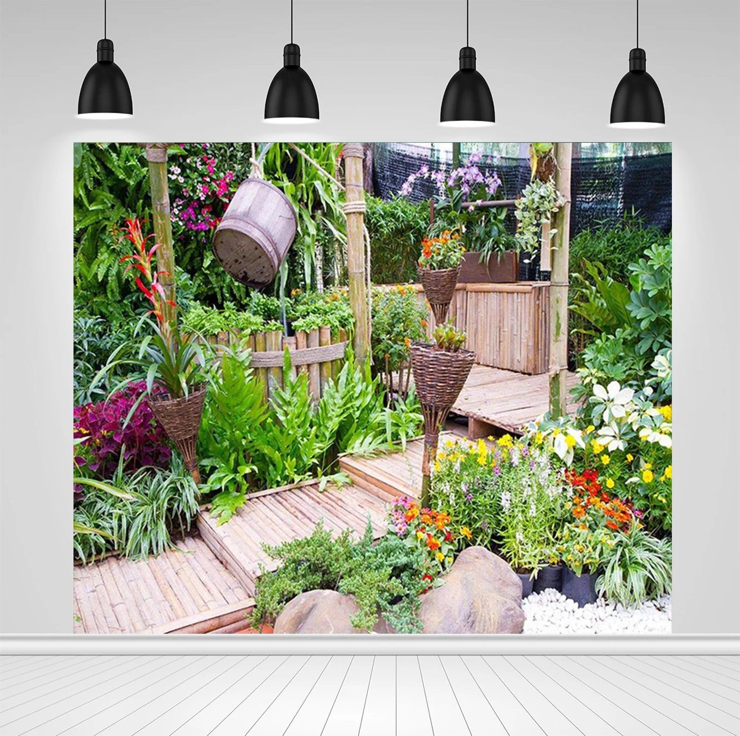 

Фон для детской фотосъемки с изображением садовых домов, деревянных досок