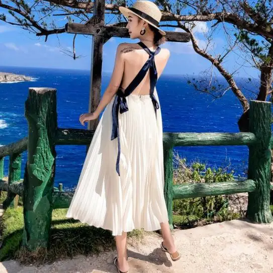 Сексуальное платье с низким вырезом на спине сменяющейся перекрестной шнуровкой