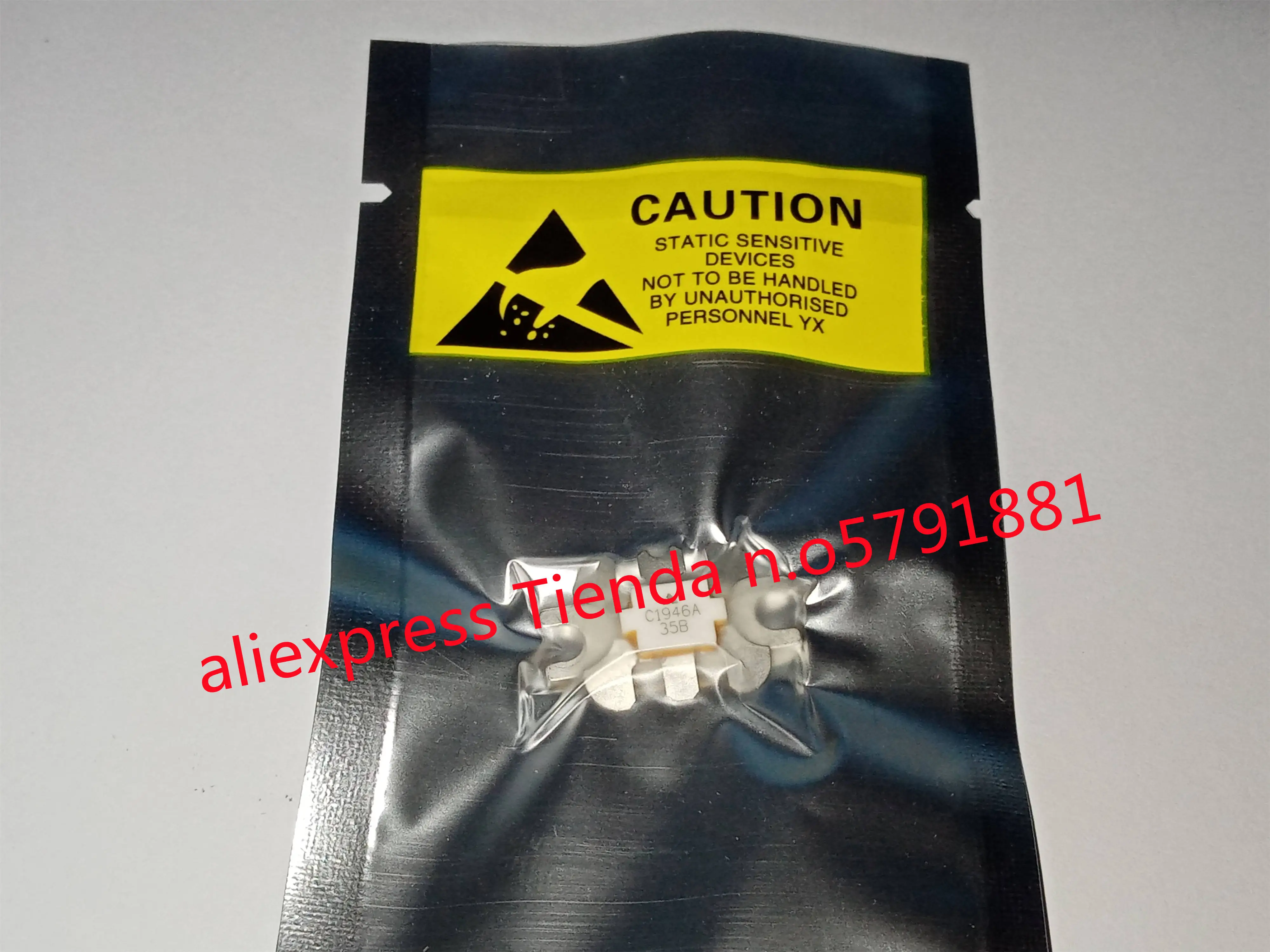 

2SC1946A C1946A новый импортный 100% оригинальный