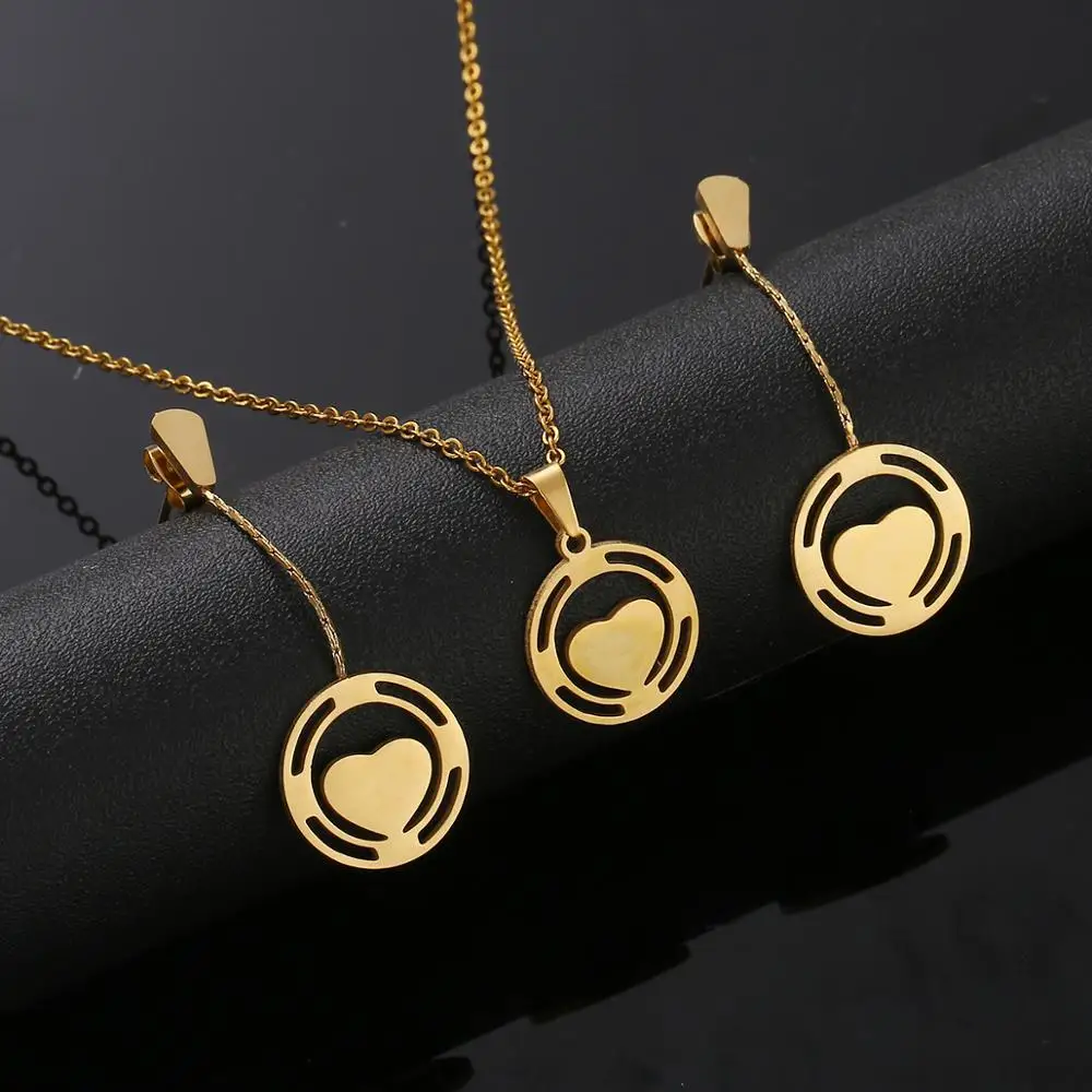 Ожерелья из нержавеющей стали с буквенным принтом подвески в виде сердечек