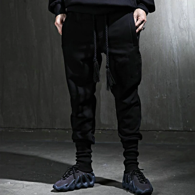 

Men's Elastic Black Casual Sweatpants Korean Popular New Fashion Brand Large Personalized Leggings Loose Pants