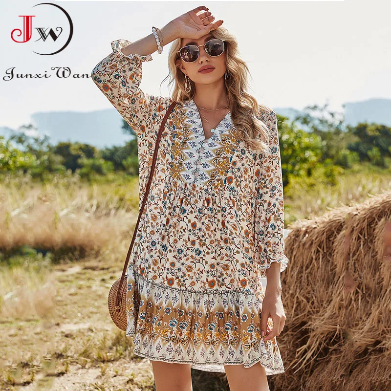 

2021 Women Summer Dress V-Neck Three Quarter Sleeve Loose Bohemian Floral Print Elegant Vintage Mini Boho Beach Dress Robe Femme