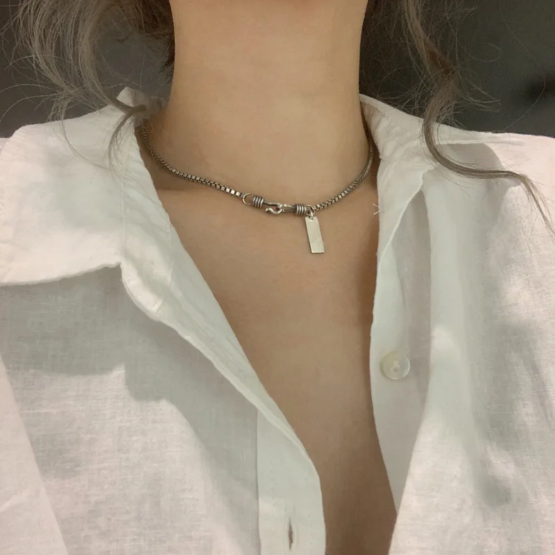 

Alphabet square necklace women's short clavicle chain Box chain personality hip hop choker tide