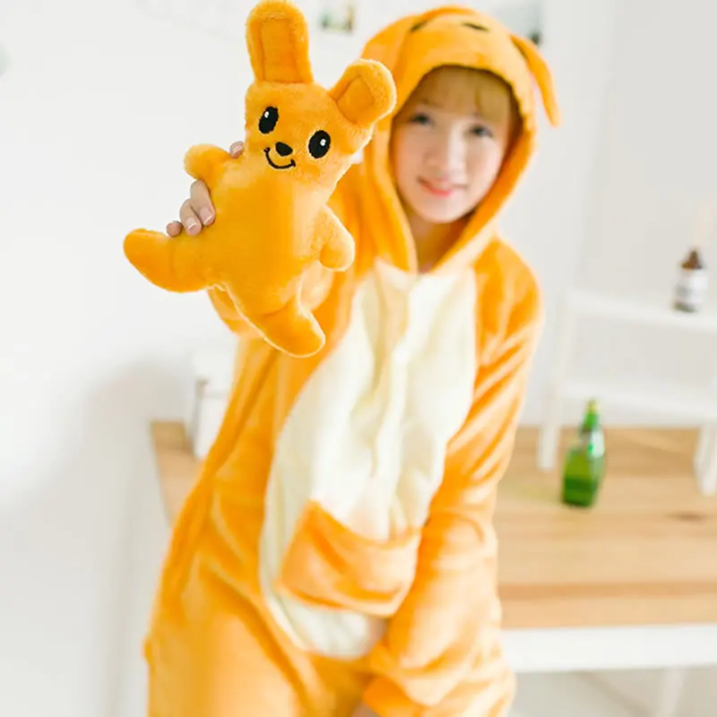 Комбинезон кенгуру для взрослых с Пикачу женская пижама фланелевая теплая