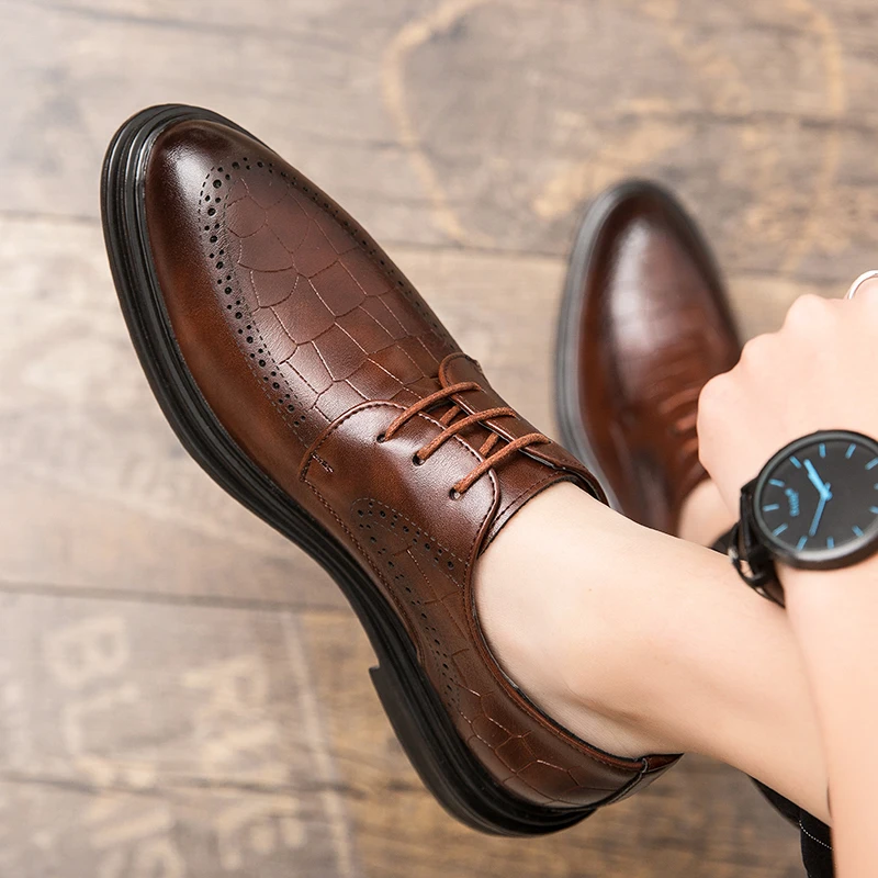 

Men Leather Shoes outdoor Low Heel Casual Shoes Dress Shoes Brogue Shoes Spring autumn Vintage Classic Male Casual shoes