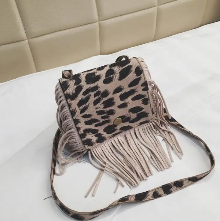 Новинка 2020 сумка мессенджер с кисточкой Детская для девочек кошелек монет через