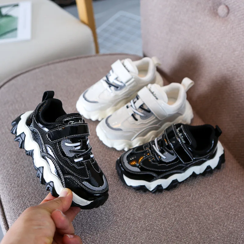 Детские спортивные кроссовки сетчатые массивные для мальчиков черные бега