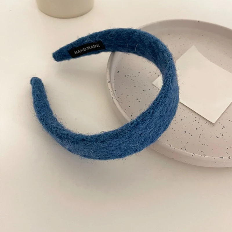 

Gentle Female Hair Accessories Wide-brimmed Hairband 1pc Mohair Knitted Hairband Color New Retro Wool Hairband Headdress.