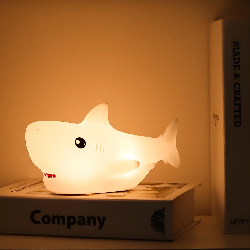 Светодиодный ночник Shark с сенсорным датчиком 7 цветов силиконовый прикроватный
