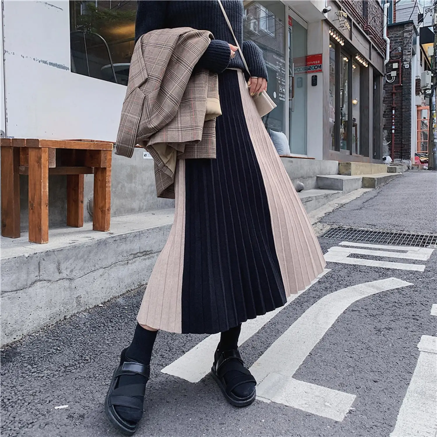 KINOMI зимняя женская вязаная плиссированная длинная юбка цветная Лоскутная с