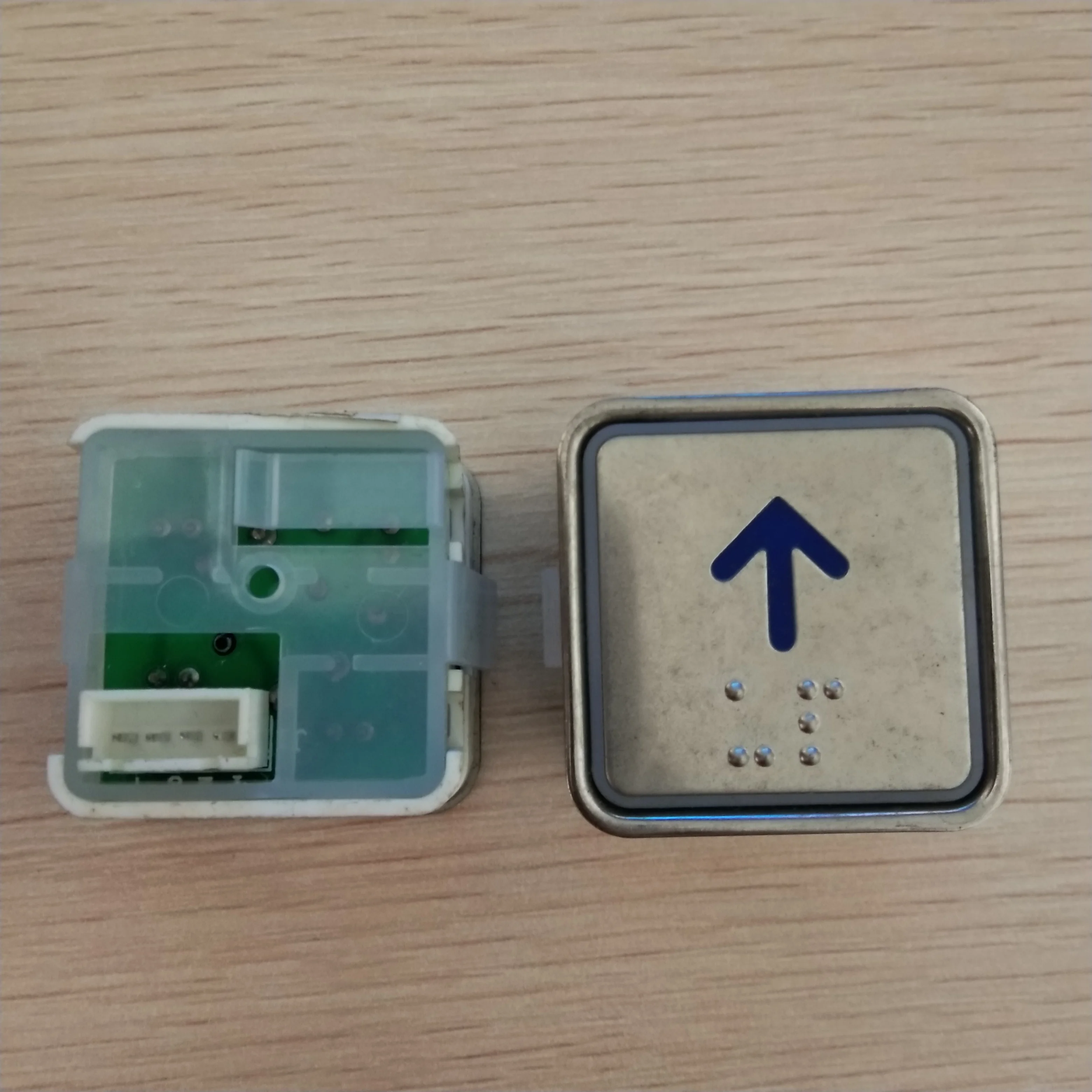 Elevator button KA301 A4N11286 for Step | Электронные компоненты и принадлежности