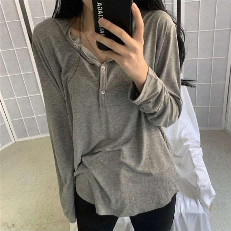 

Футболка женская однотонная с длинным рукавом, свободные Простые Топы на пуговицах, универсальная уличная одежда в Корейском стиле, шикарн...