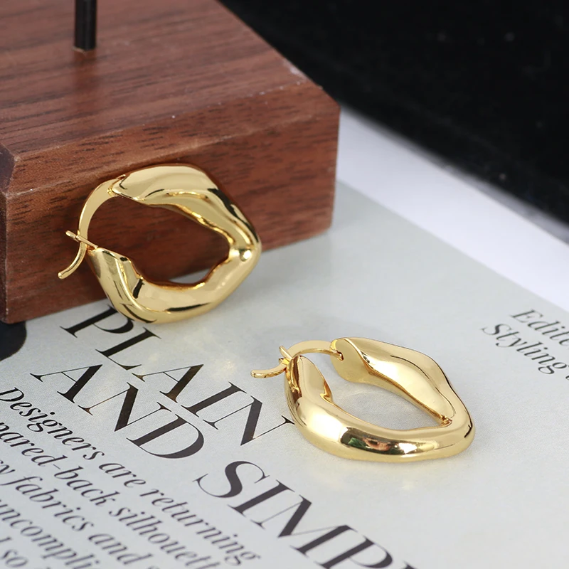 

Simple everyday geometric irregular light earrings